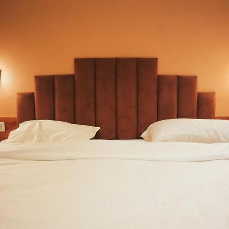 The Krati Resort & Convention Centre Барели Экстерьер фото