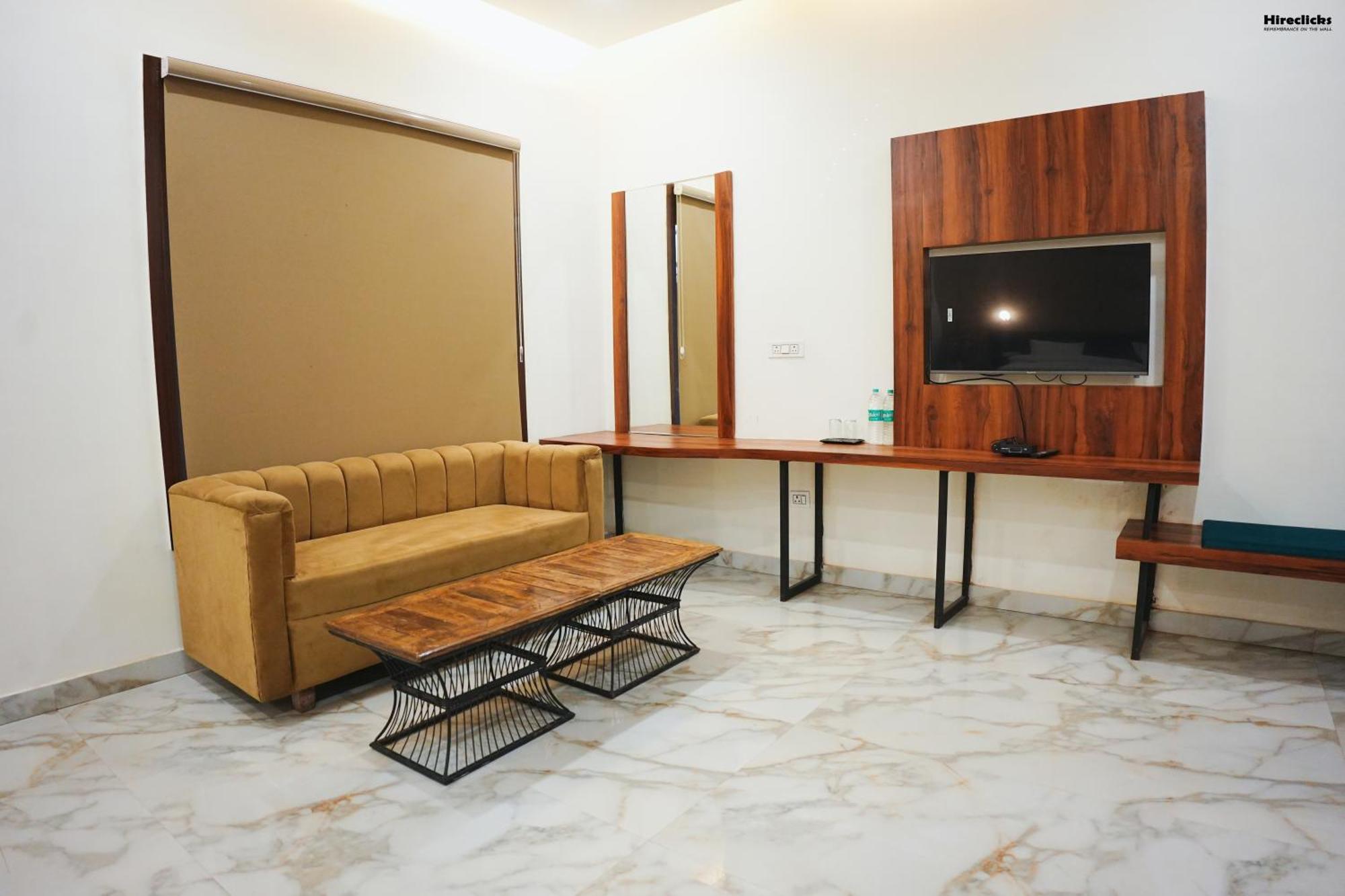 The Krati Resort & Convention Centre Барели Экстерьер фото